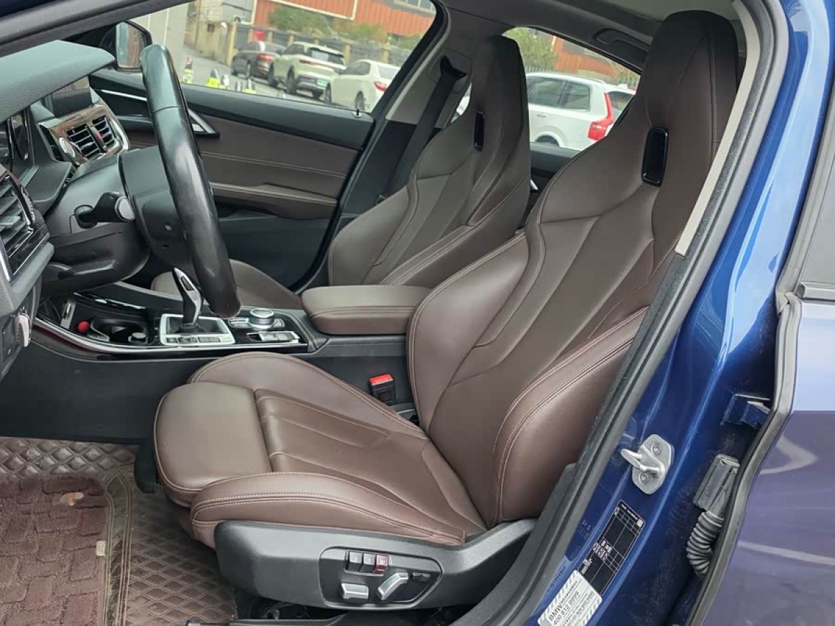 BMW 1 Series 2020 #6 BMW 1 Series 2020 car image #6