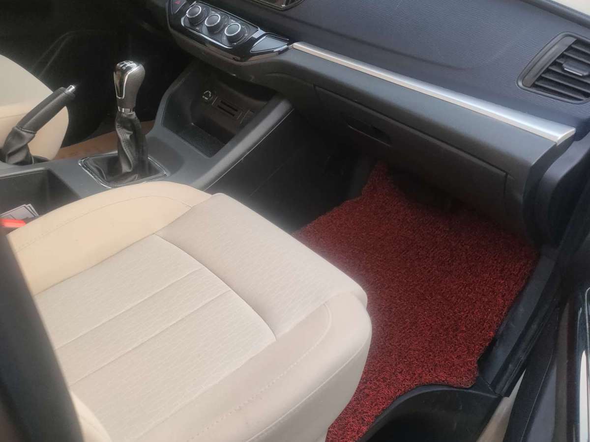 Forthing Lingzhi 2023 car image #6