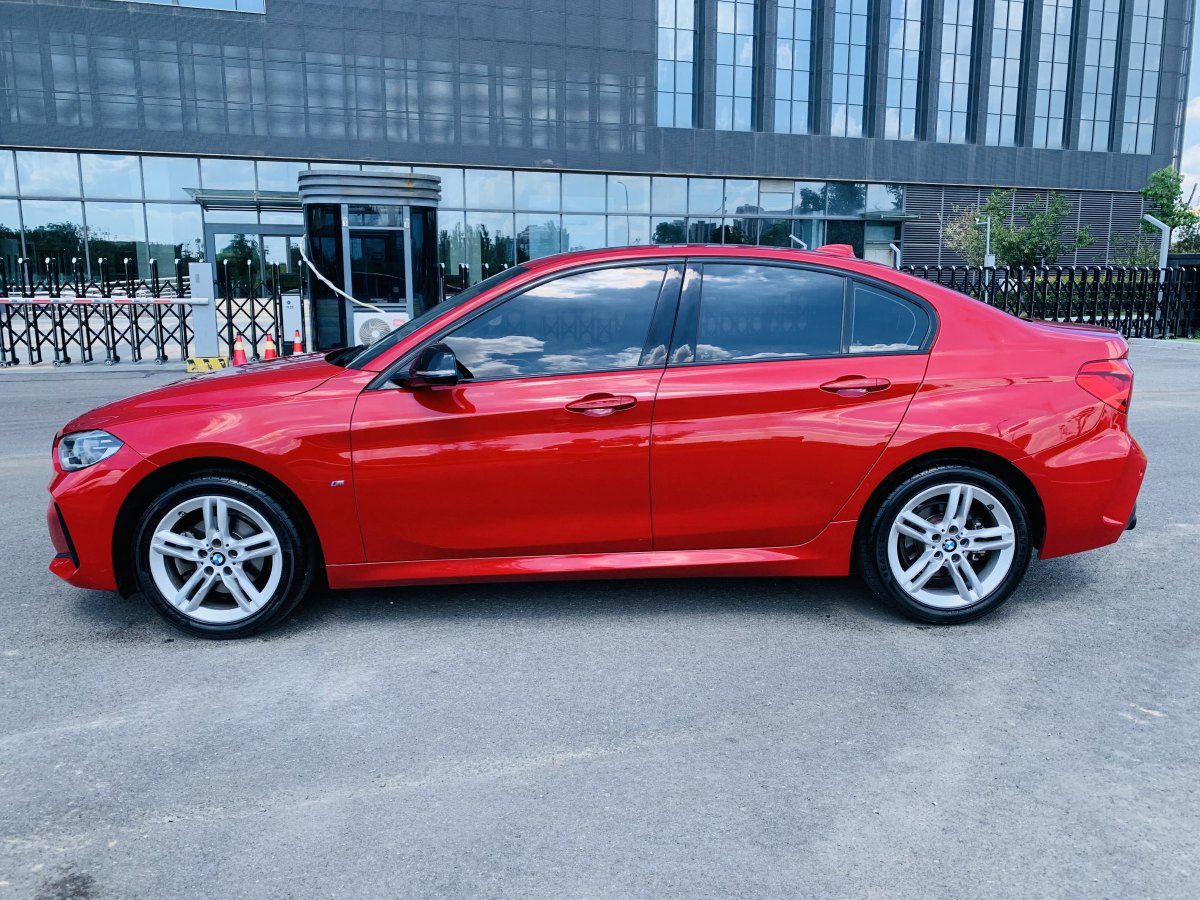 BMW 1 Series 2020 #6 BMW 1 Series 2020 car image #6