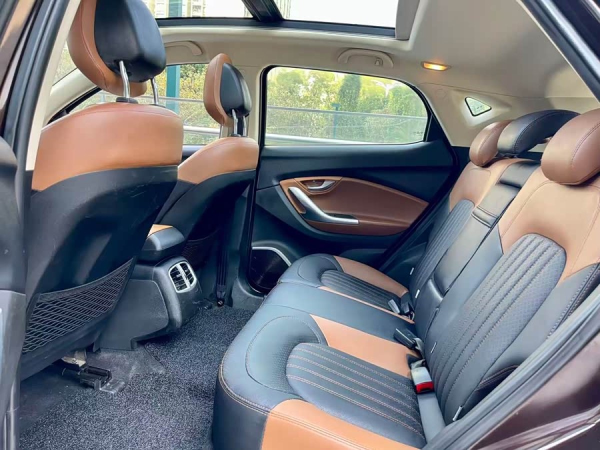 Soueast DX7 2016 car image #6