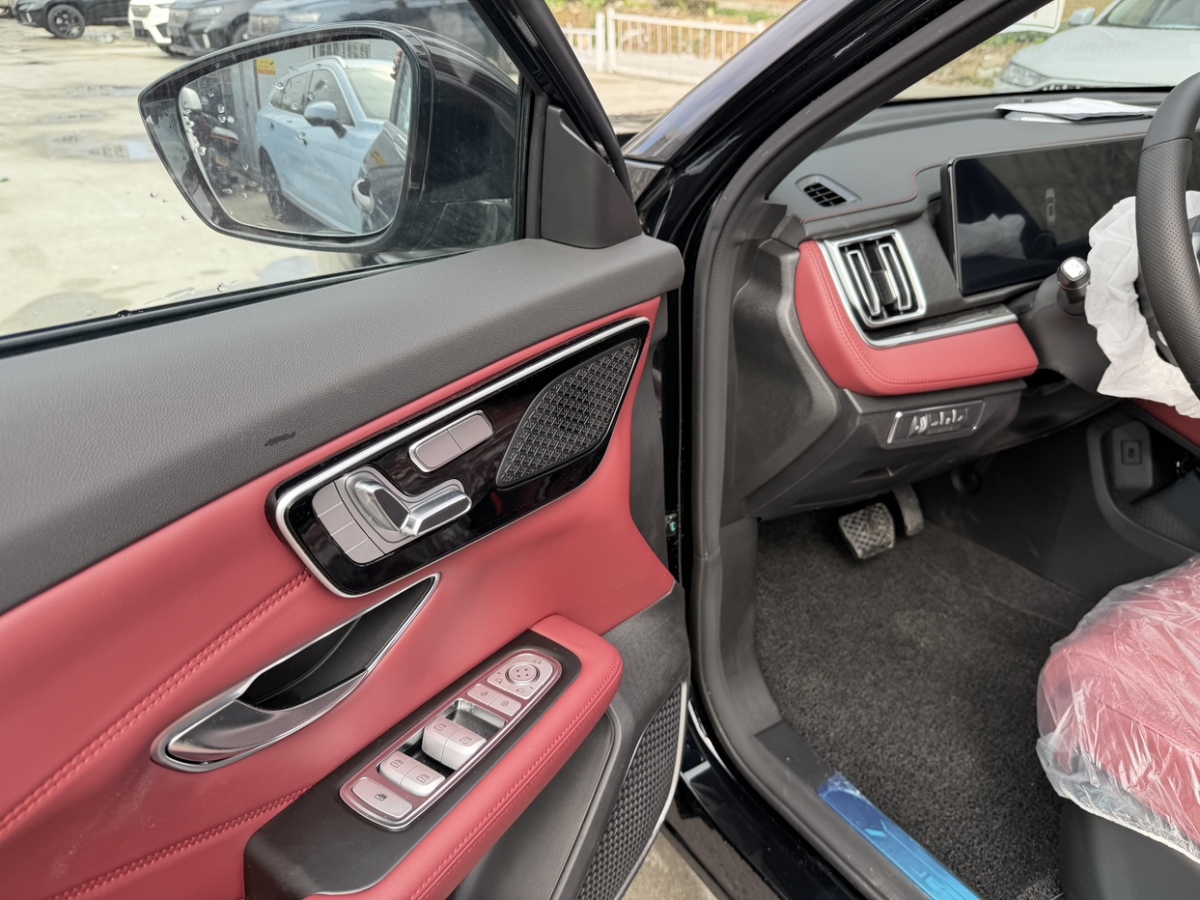 Exceed X70 PLUS 2025 #6 Exceed X70 PLUS 2025 car image #6
