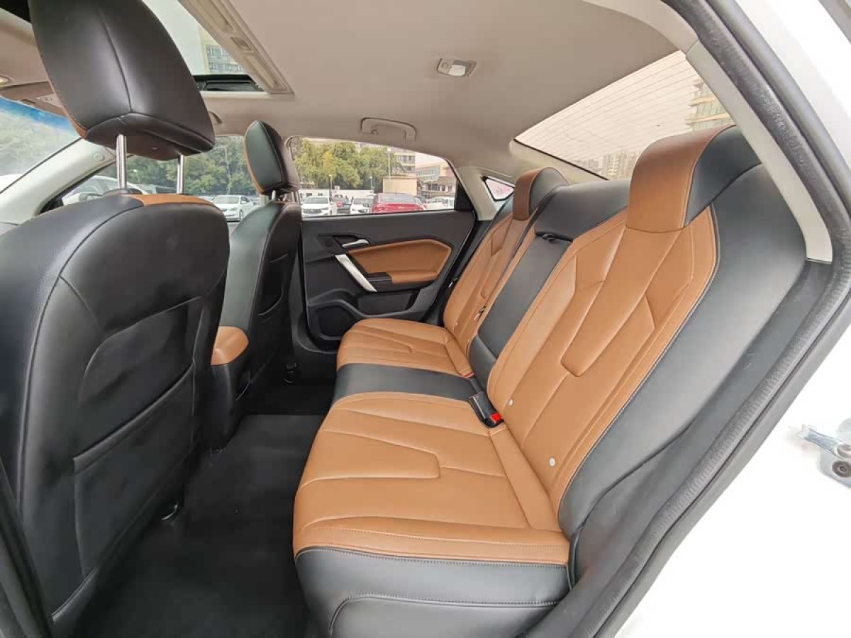 MG GT 2016 car image #6