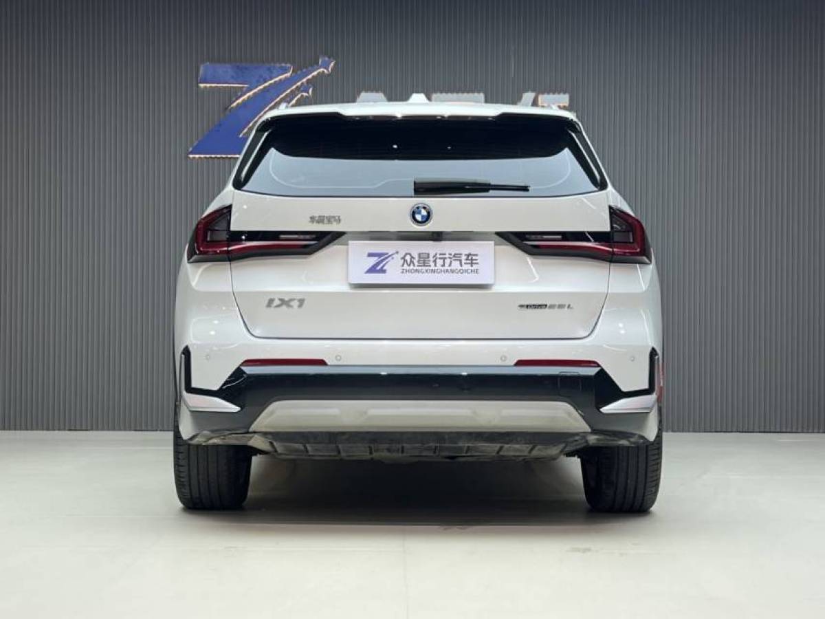 BMW iX1 2024 #6 BMW iX1 2024 immagine di auto #6