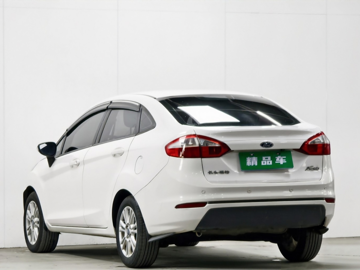 Ford Fiesta 2013 car image #6