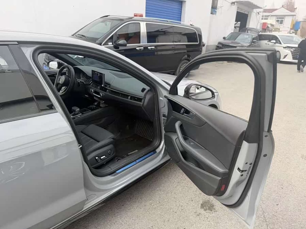 Audi 2025 car image #6