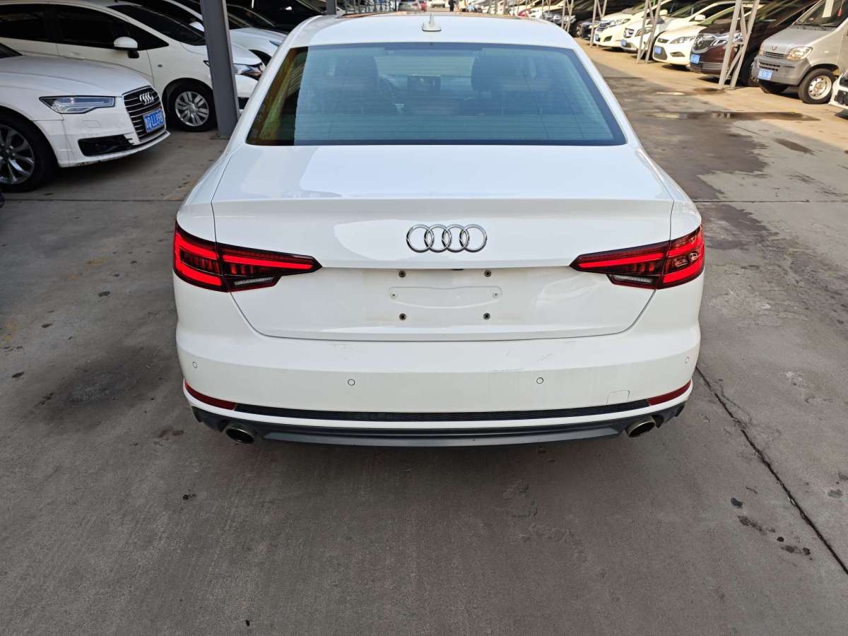 Audi A4L 2018 car image #6