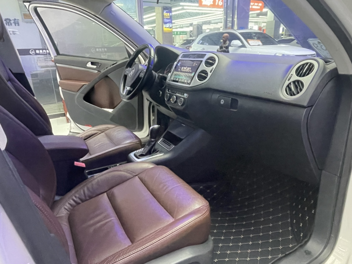 Volkswagen Tiguan 2014 car image #6