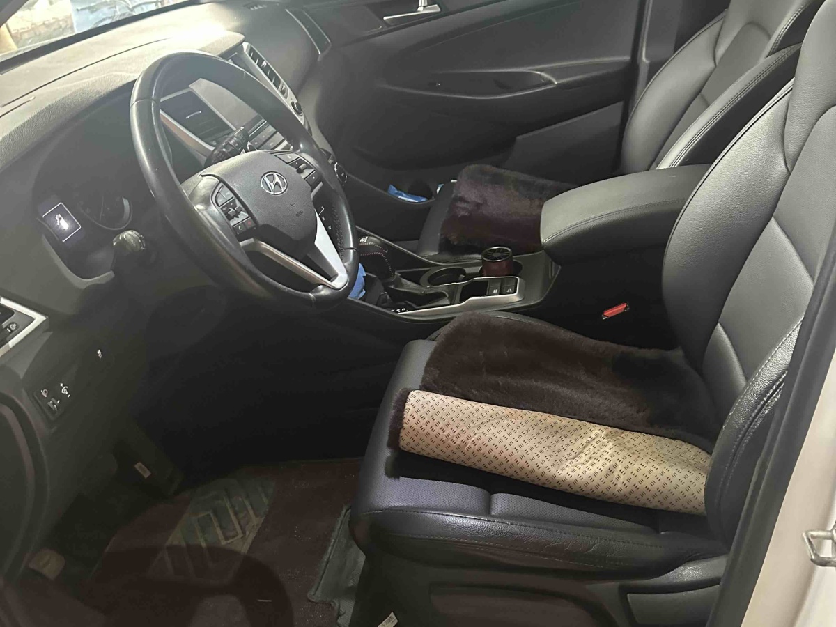 Hyundai Tucson 2016 car image #6