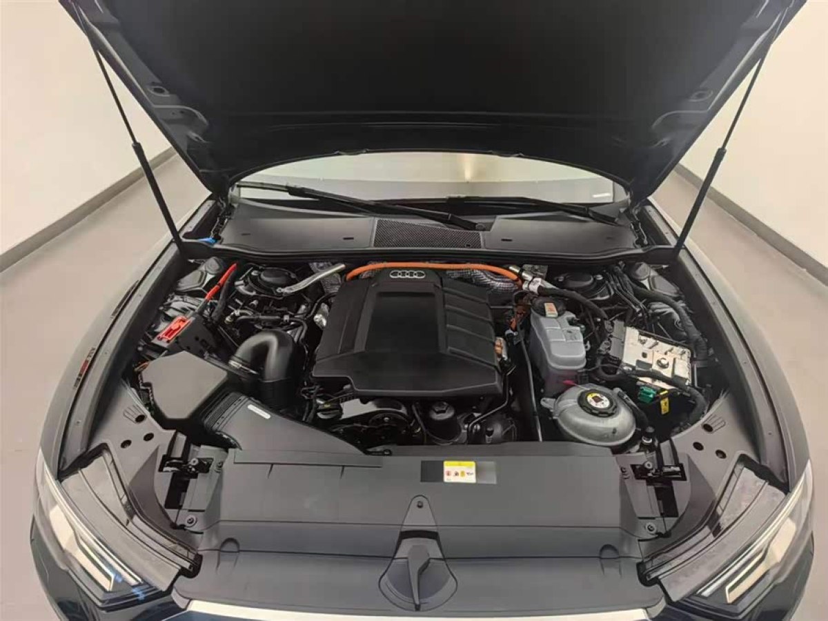 Audi A6L New Energy 2020 immagine di auto #6