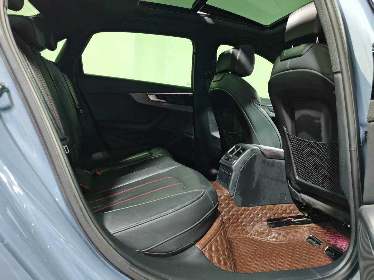 Audi A4L 2022 car image #6