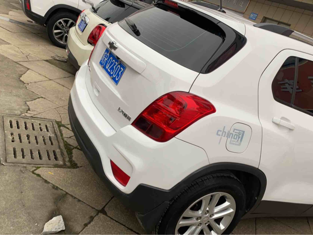 Chevrolet Tracker 2017 #6 Chevrolet Tracker 2017 car image #6