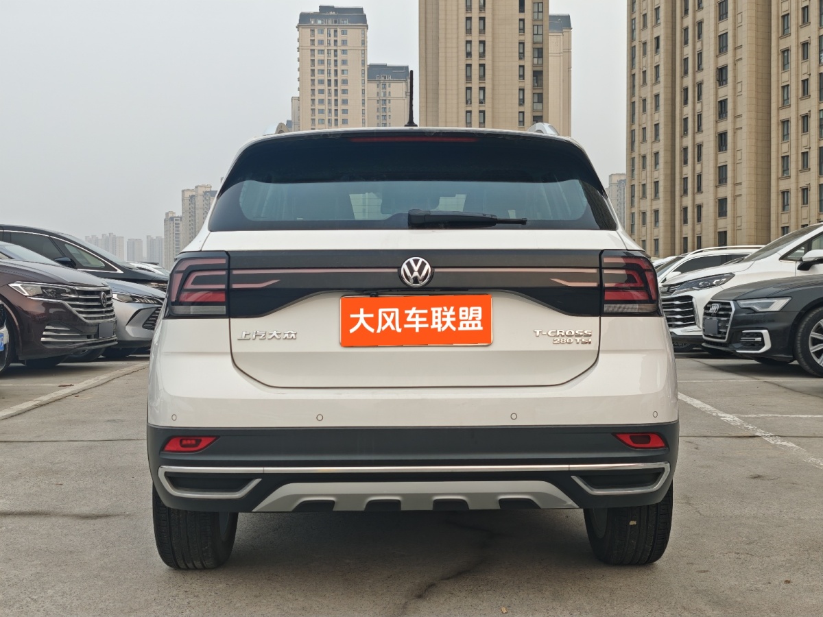 Volkswagen T-Cross 2019 #6 Volkswagen T-Cross 2019 car image #6