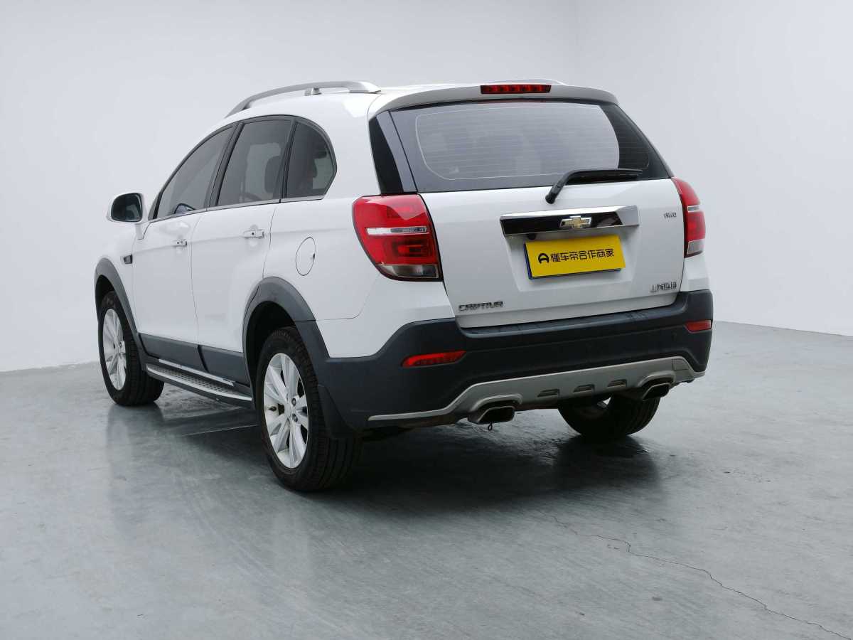 Chevrolet Captiva 2016 car image #6