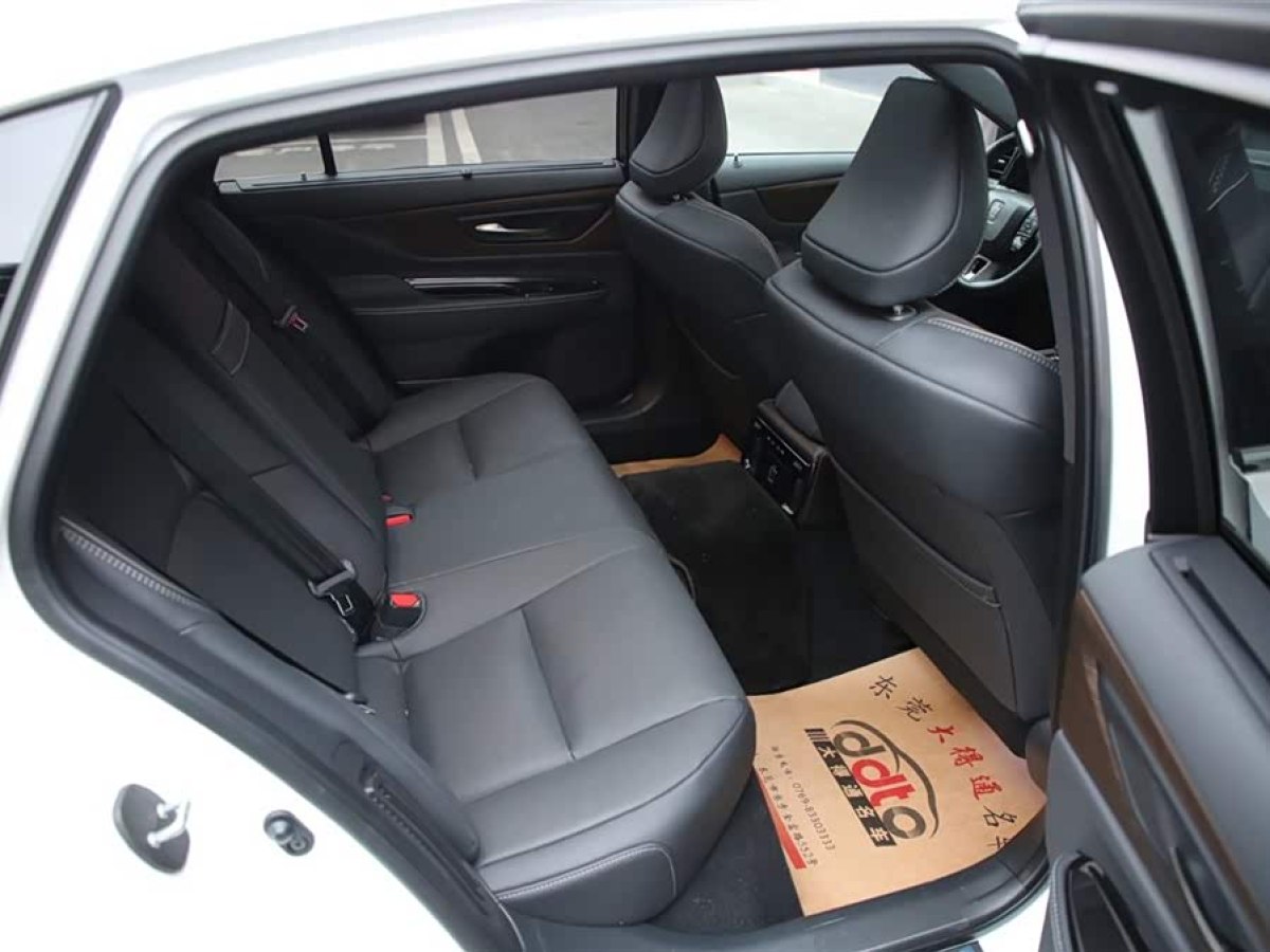 Toyota Crown 2024 #6 Toyota Crown 2024 imagen de coche #6