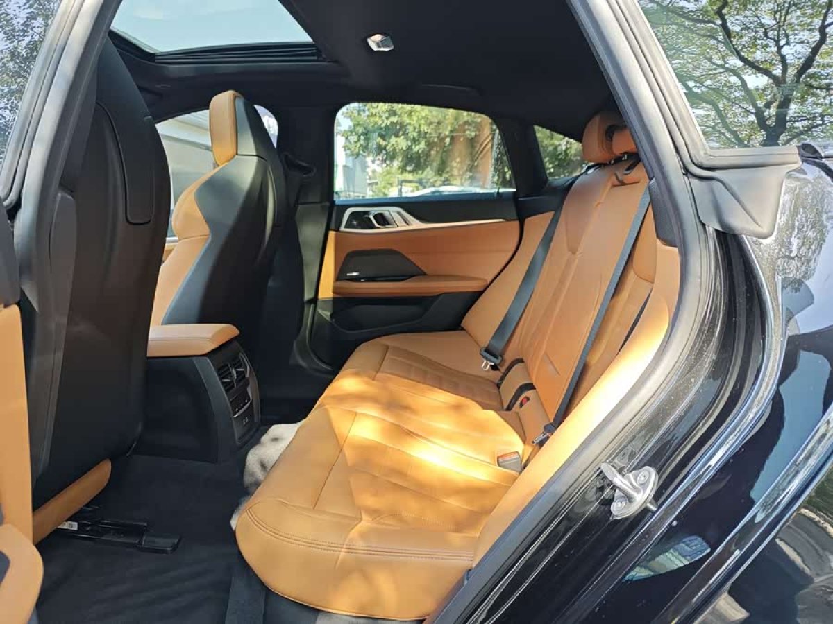 BMW i4 M50 2024 #6 BMW i4 M50 2024 car image #6