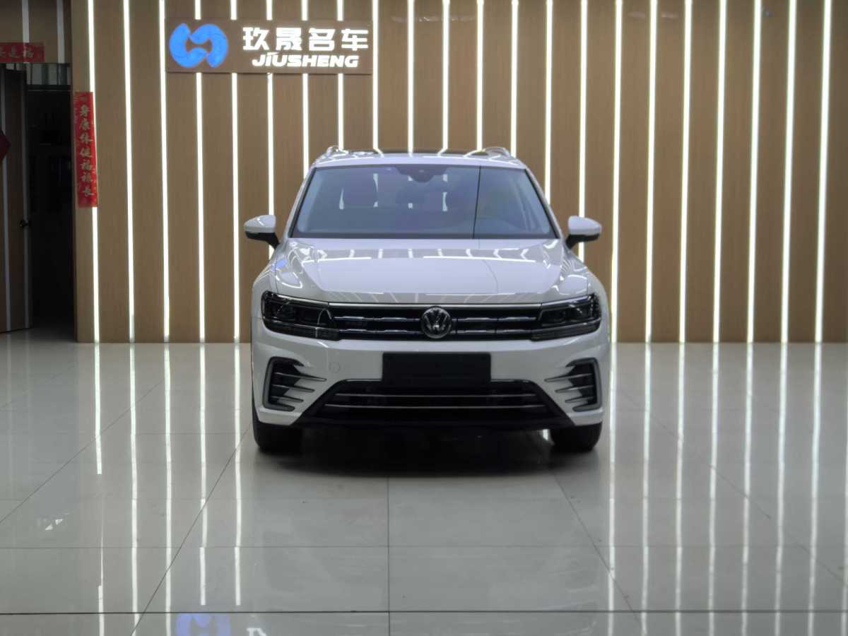 Volkswagen Tiguan L New Energy 2020 изображение автомобиля #6