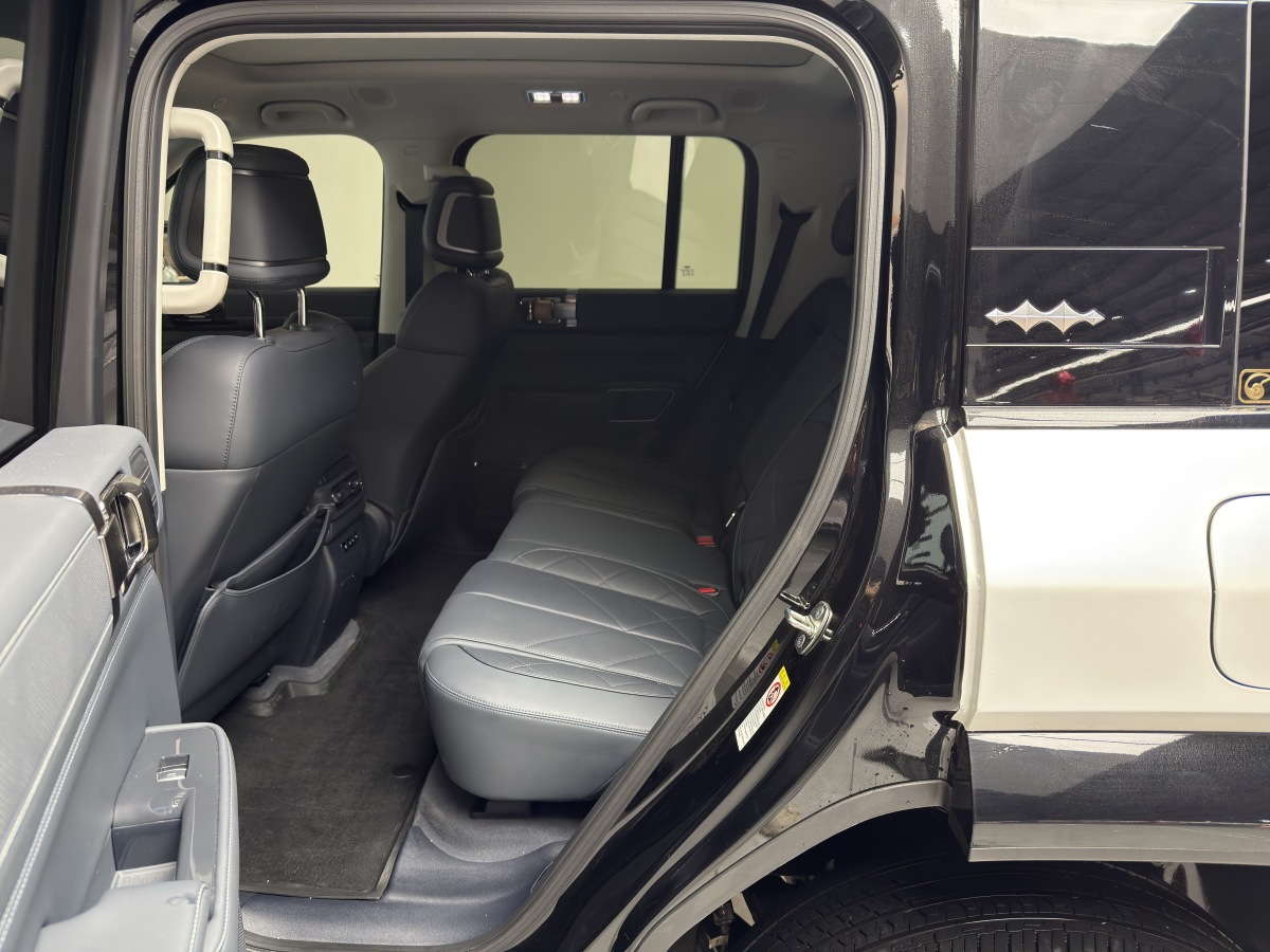 FangChengBao Leopard 5 2025 car image #6