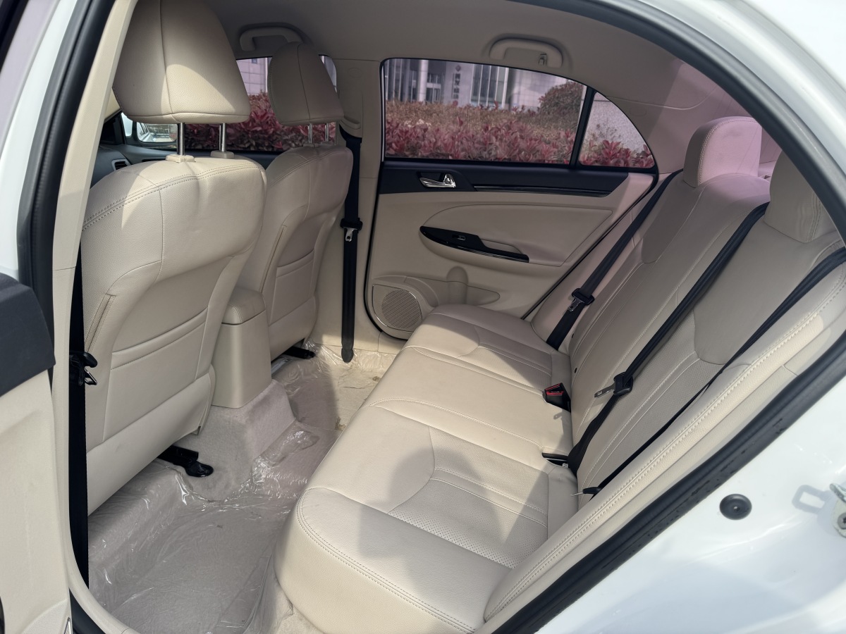 BYD e5 2018 car image #6