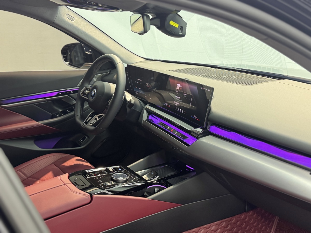 BMW i5 2025 car image #6