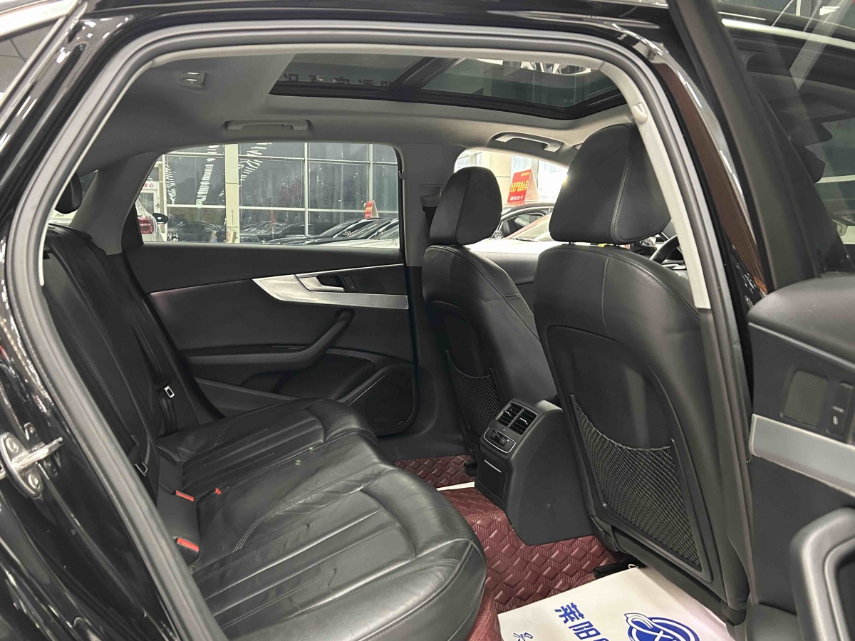 Audi A4L 2021 car image #6