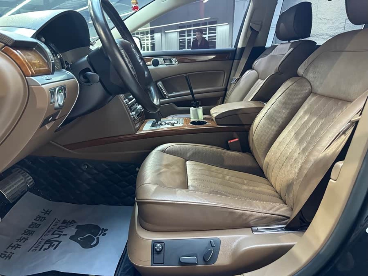 Volkswagen Pheaton 2013 immagine di auto #6