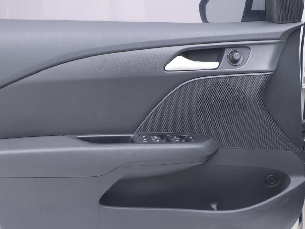 Chevrolet Cavalier 2016 #6 Chevrolet Cavalier 2016 car image #6