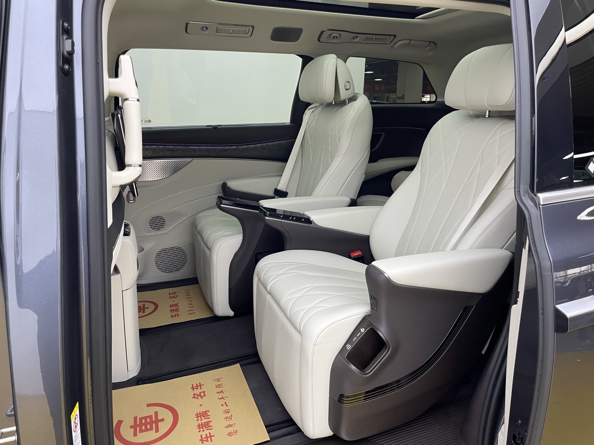 Denza D9 2024 изображение автомобиля #6