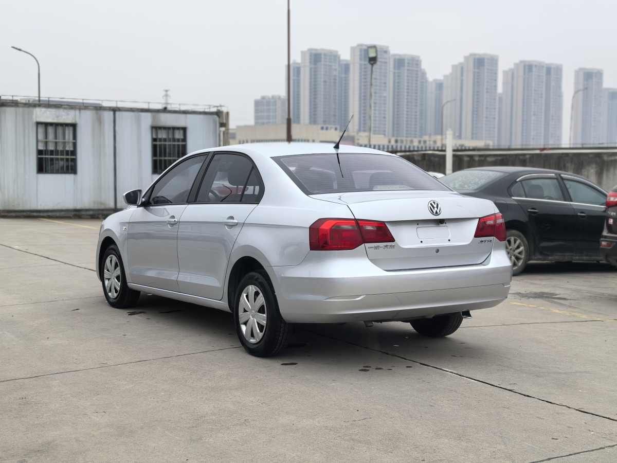 Volkswagen Jetta 2015 immagine di auto #6