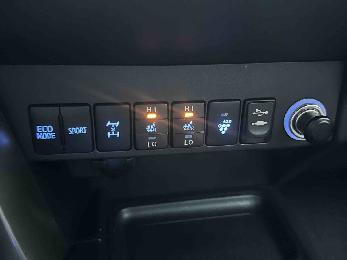 Toyota RAV4 2014 #6 Toyota RAV4 2014 car image #6
