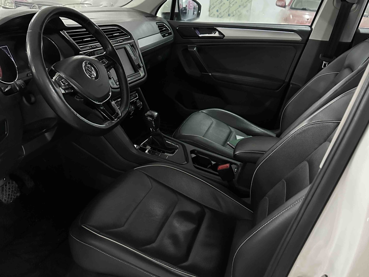 Volkswagen Tiguan X 2017 car image #6