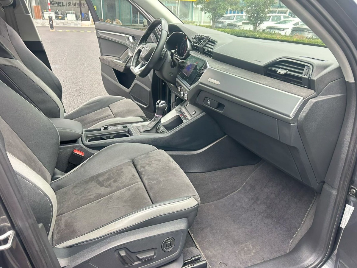 Audi Q3 2022 #6 Audi Q3 2022 изображение автомобиля #6