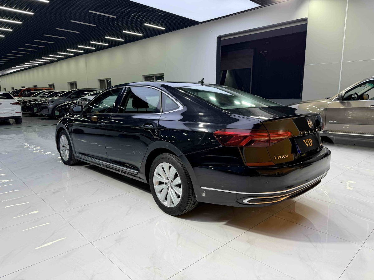Volkswagen Passat 2019 car image #6