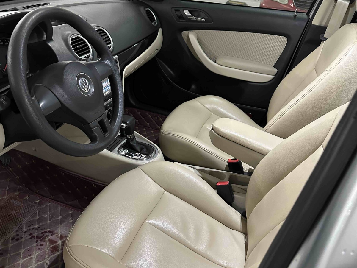 Volkswagen Lavida 2011 car image #6