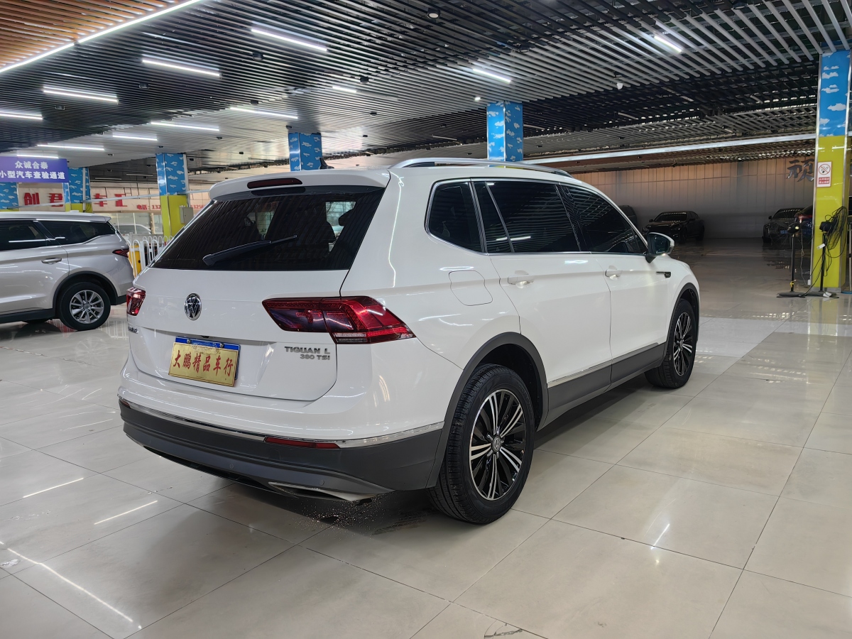 Volkswagen Tiguan L 2018 #6 Volkswagen Tiguan L 2018 car image #6