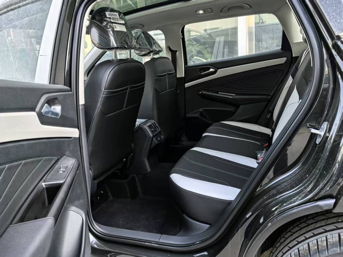 Jetta VS7 2025 car image #6