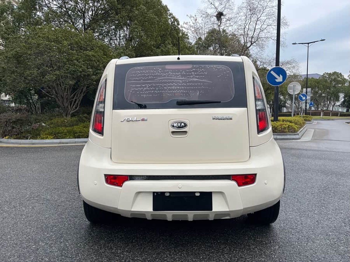 起亚 秀尔 2014 汽车图片 #6