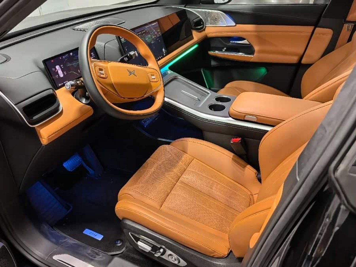 Xpeng G9 2025 #6 Xpeng G9 2025 car image #6