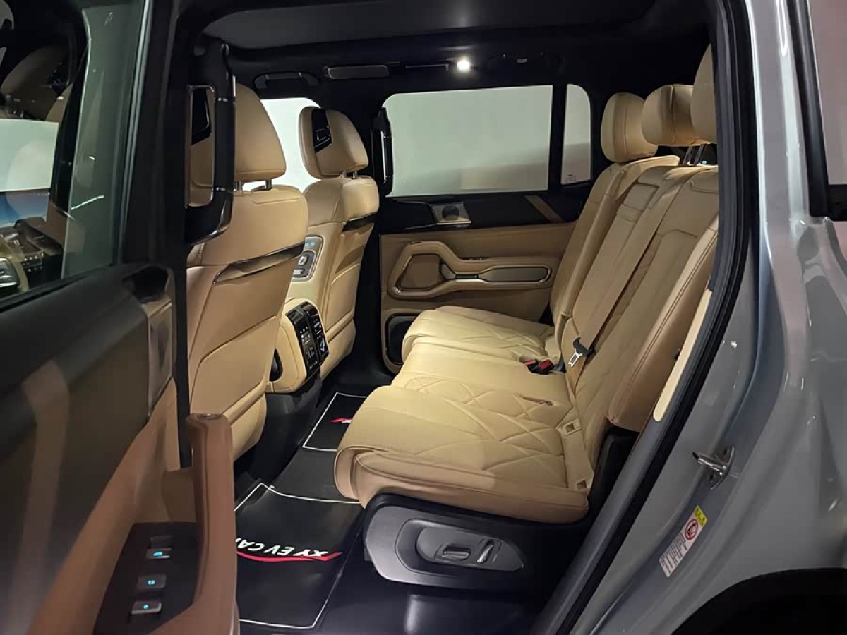 FangChengBao Leopard 8 2024 car image #6