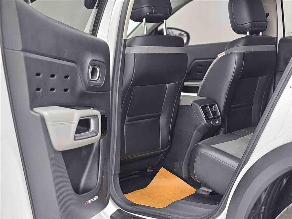 Citroen C5 AIRCROSS 2019 car image #6