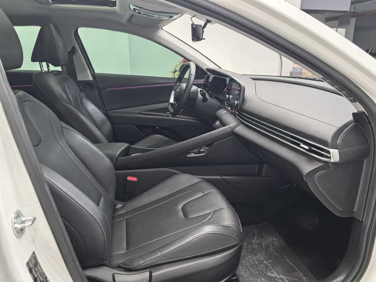 Hyundai Elantra 2023 car image #6