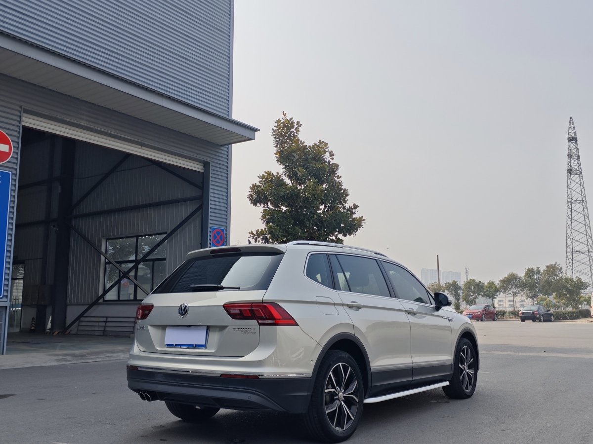 Volkswagen Tiguan L 2019 car image #6