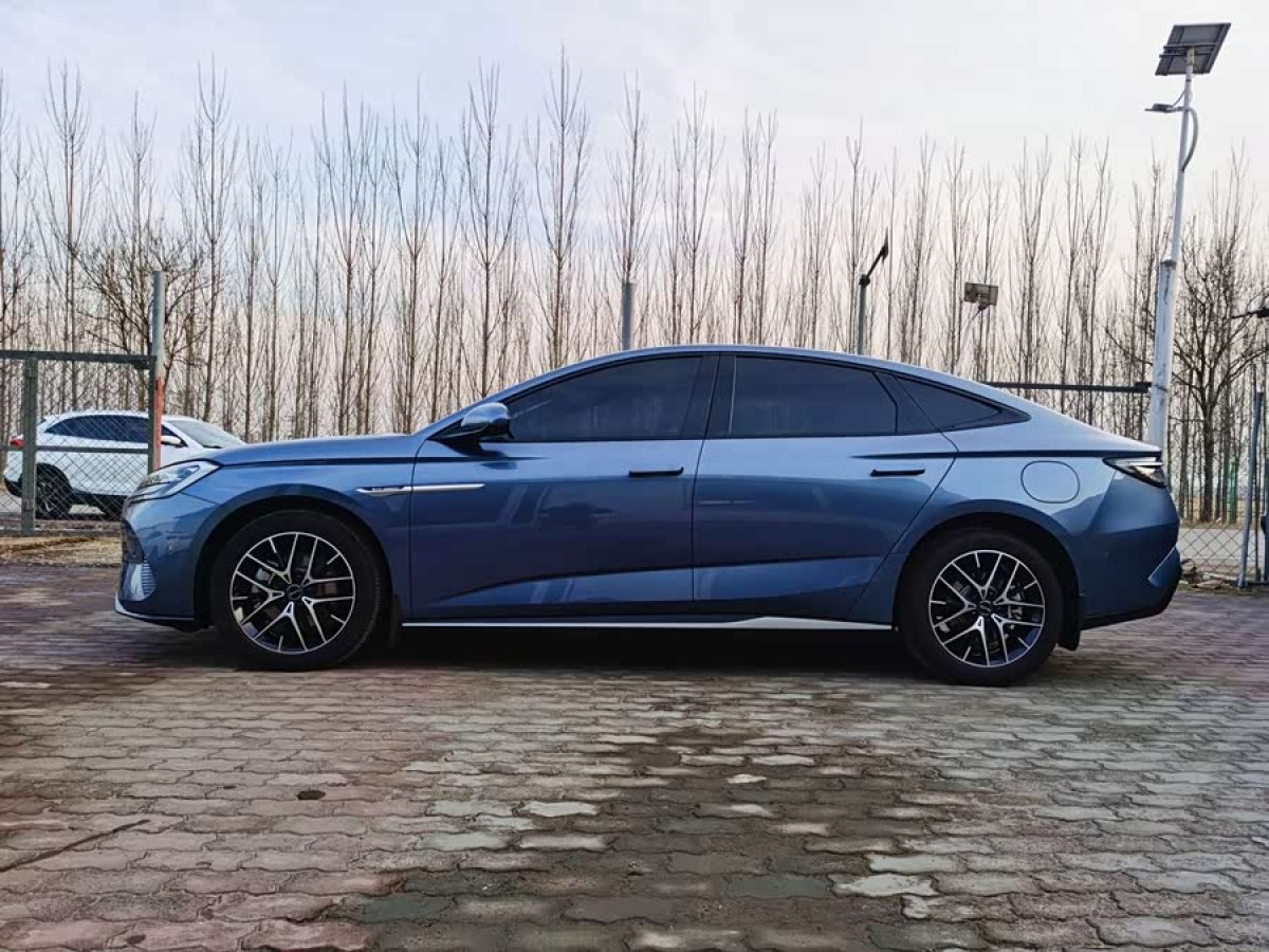 BYD Seal 07 DM-i 2024 immagine di auto #6
