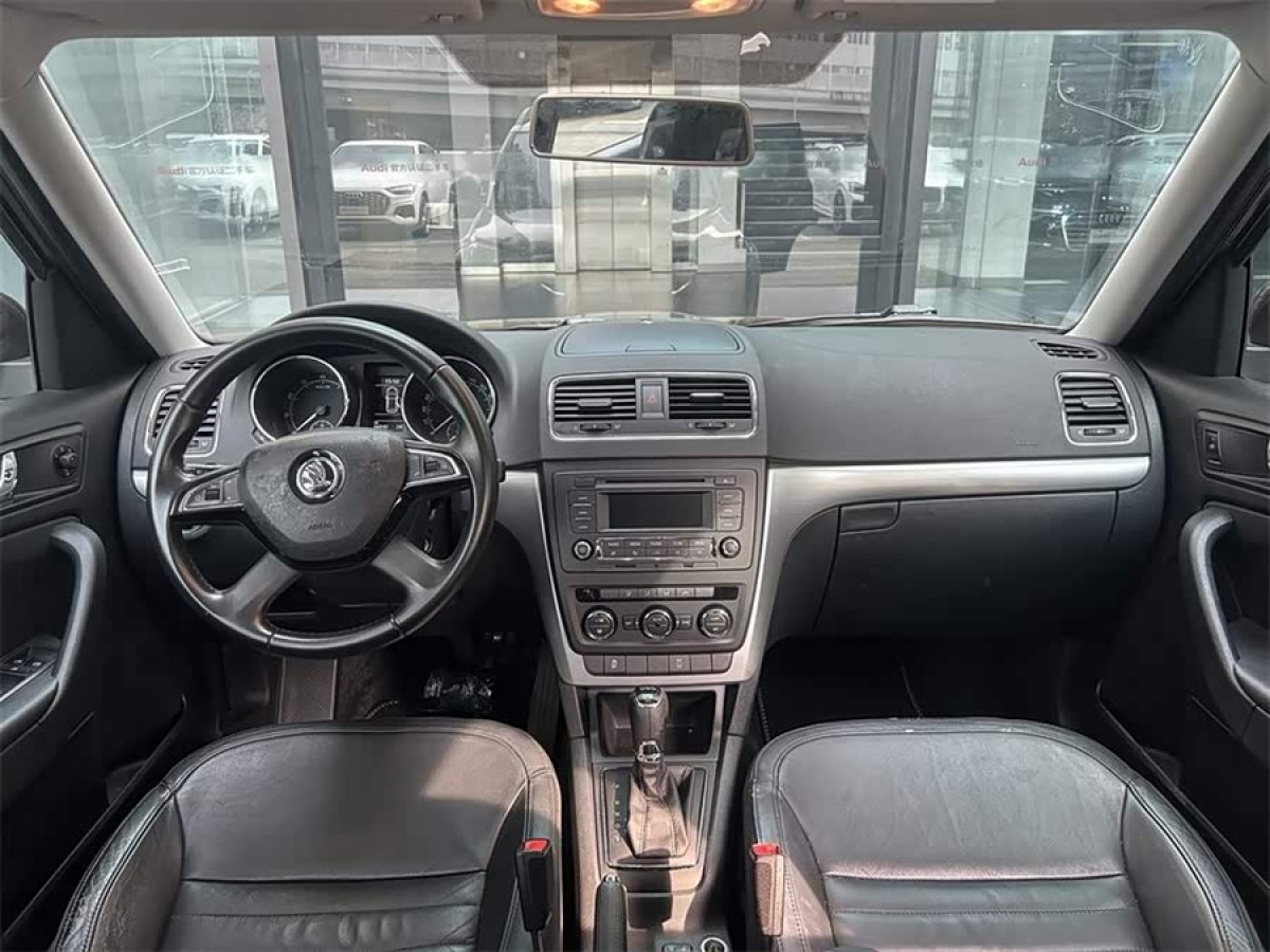 Skoda Yeti 2015 car image #6