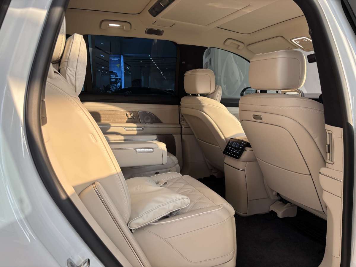 蔚来 蔚来ES8 2025 汽车图片 #6