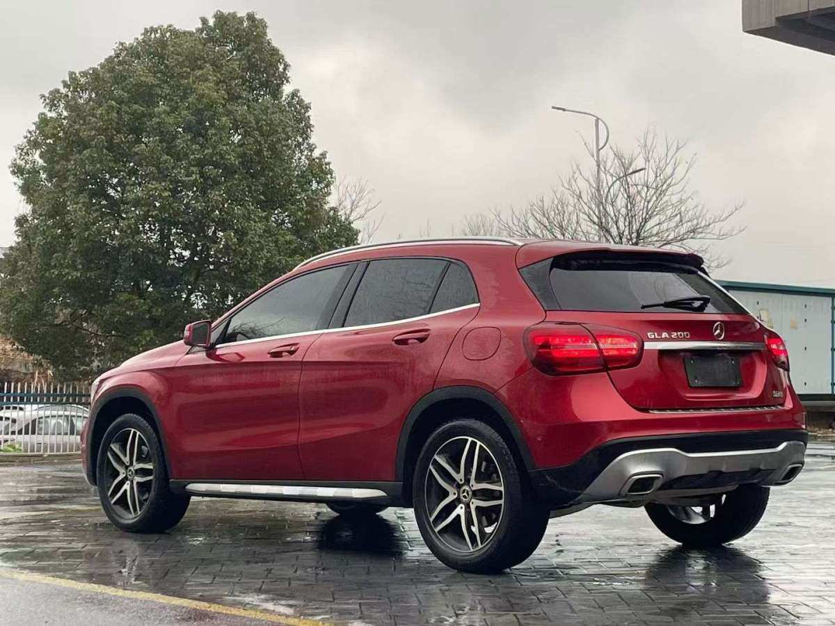 Mercedes-Benz 2018 car image #6