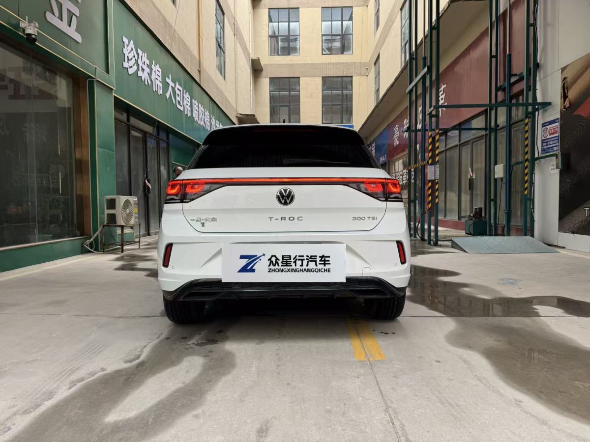 Volkswagen T-Roc 2025 car image #6