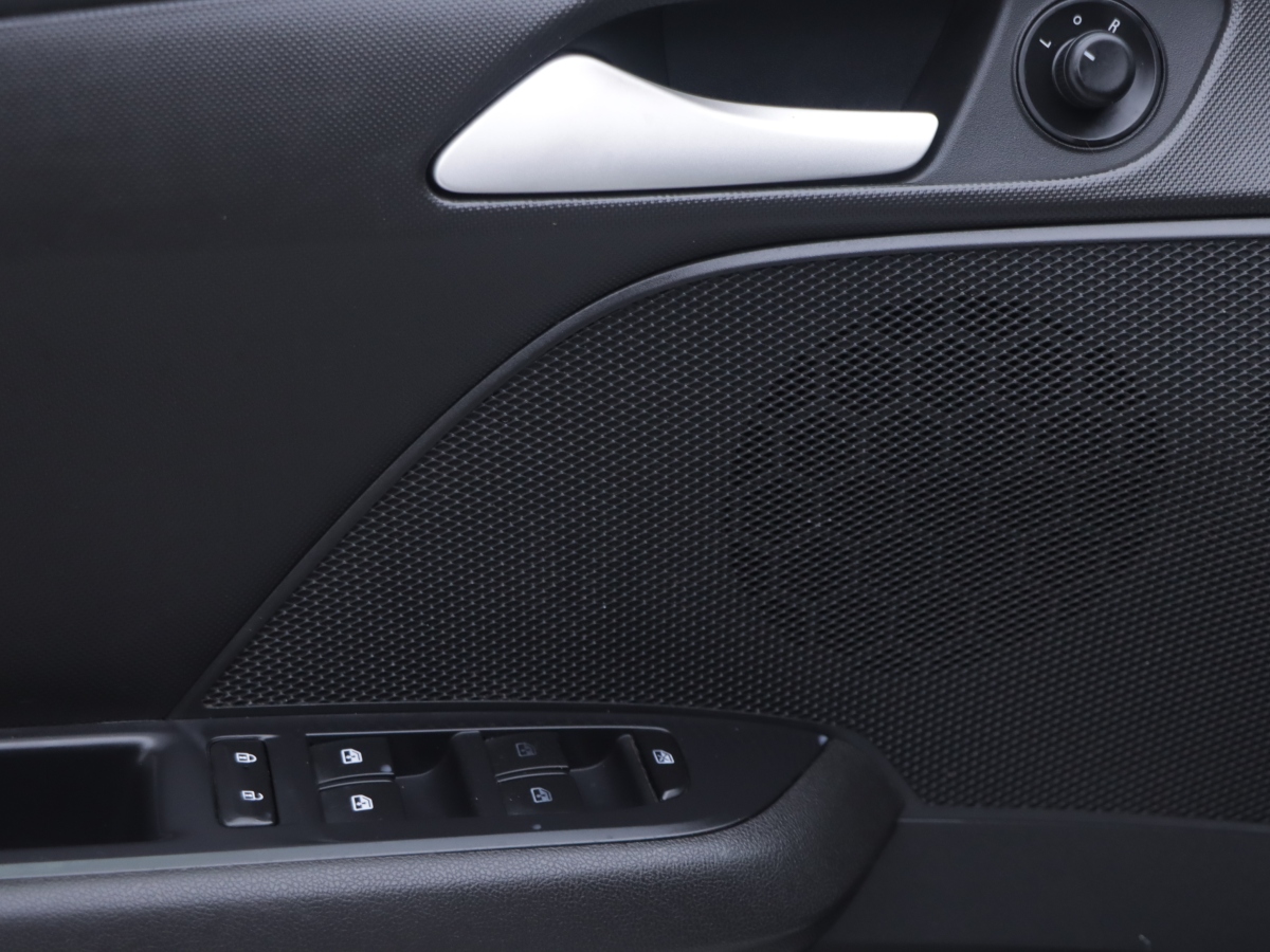 Chevrolet Cavalier 2018 imagem de carro #6