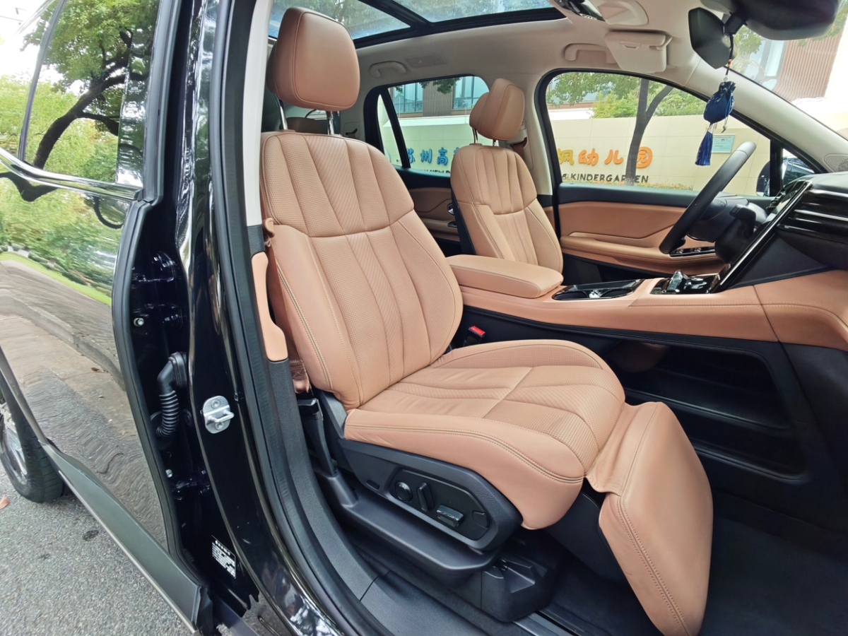 蔚来 蔚来ES8 2019 汽车图片 #6