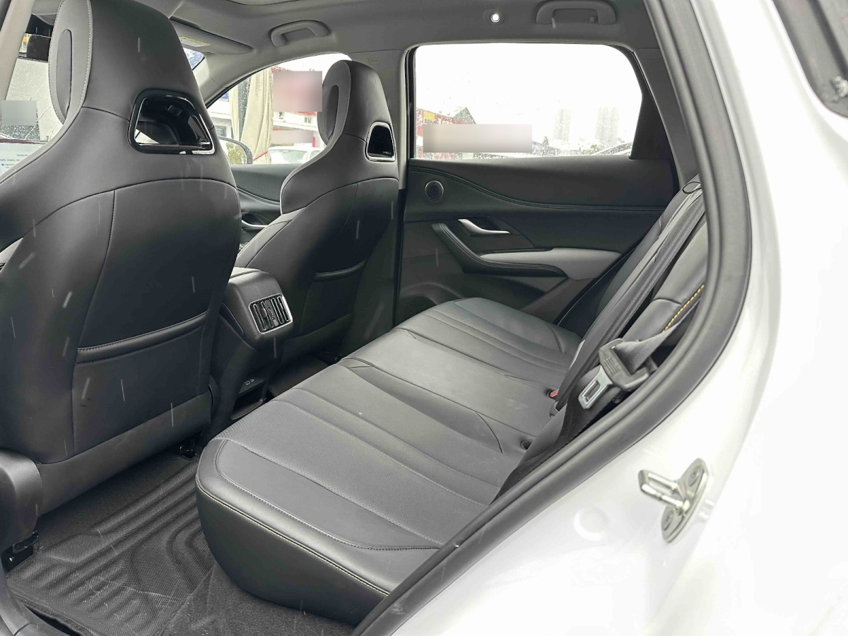 BYD Sea Lion 05 DM-i 2025 image de voiture #6