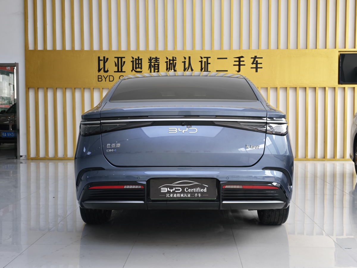 BYD Seal 07 DM-i 2024 صورة سيارة #6